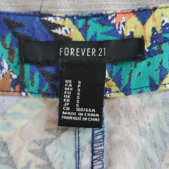 Colorful Tribal Shorts - Picture 5 of 8